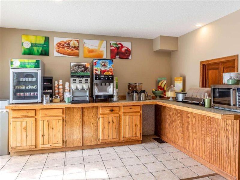 Quality Inn Lakefront Saint Ignace Ngoại thất bức ảnh
