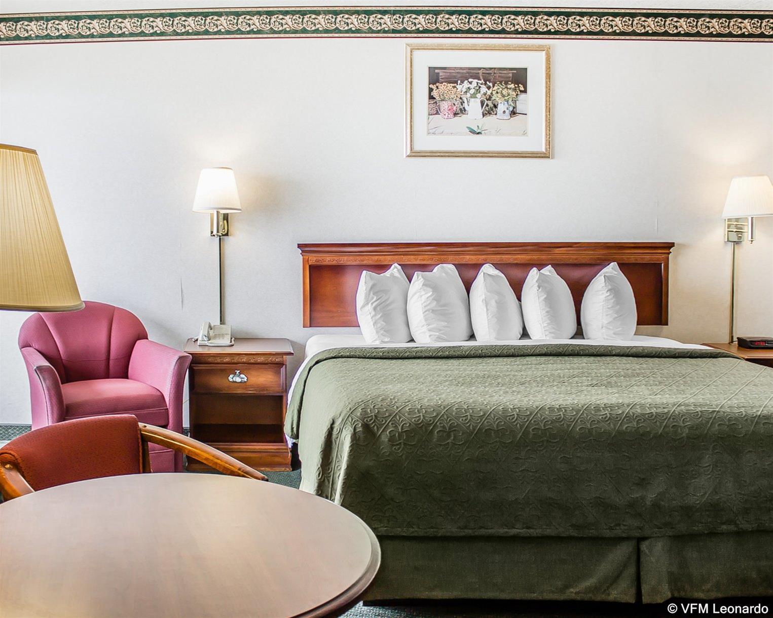 Quality Inn Lakefront Saint Ignace Ngoại thất bức ảnh