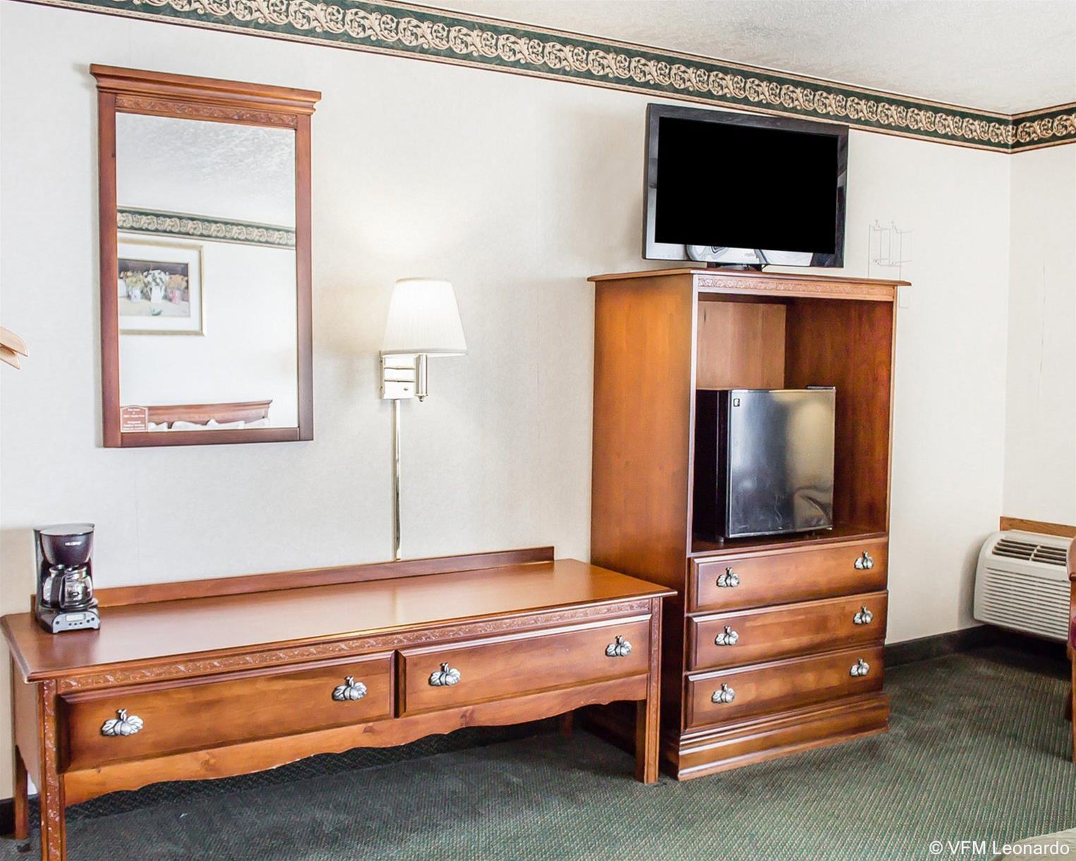 Quality Inn Lakefront Saint Ignace Ngoại thất bức ảnh