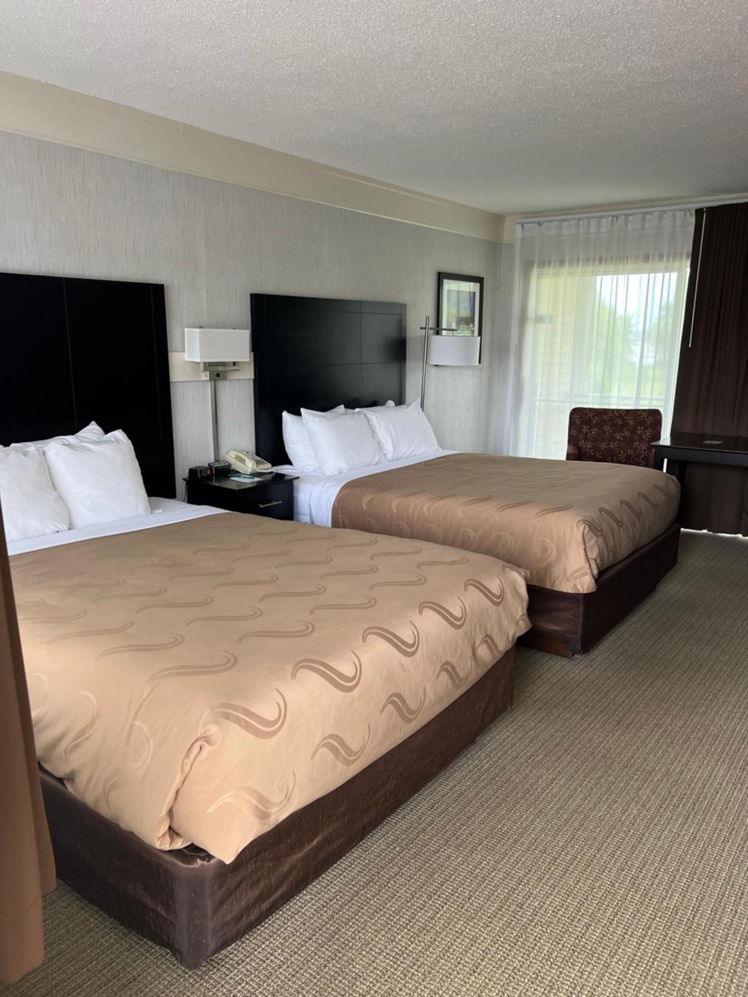 Quality Inn Lakefront Saint Ignace Ngoại thất bức ảnh