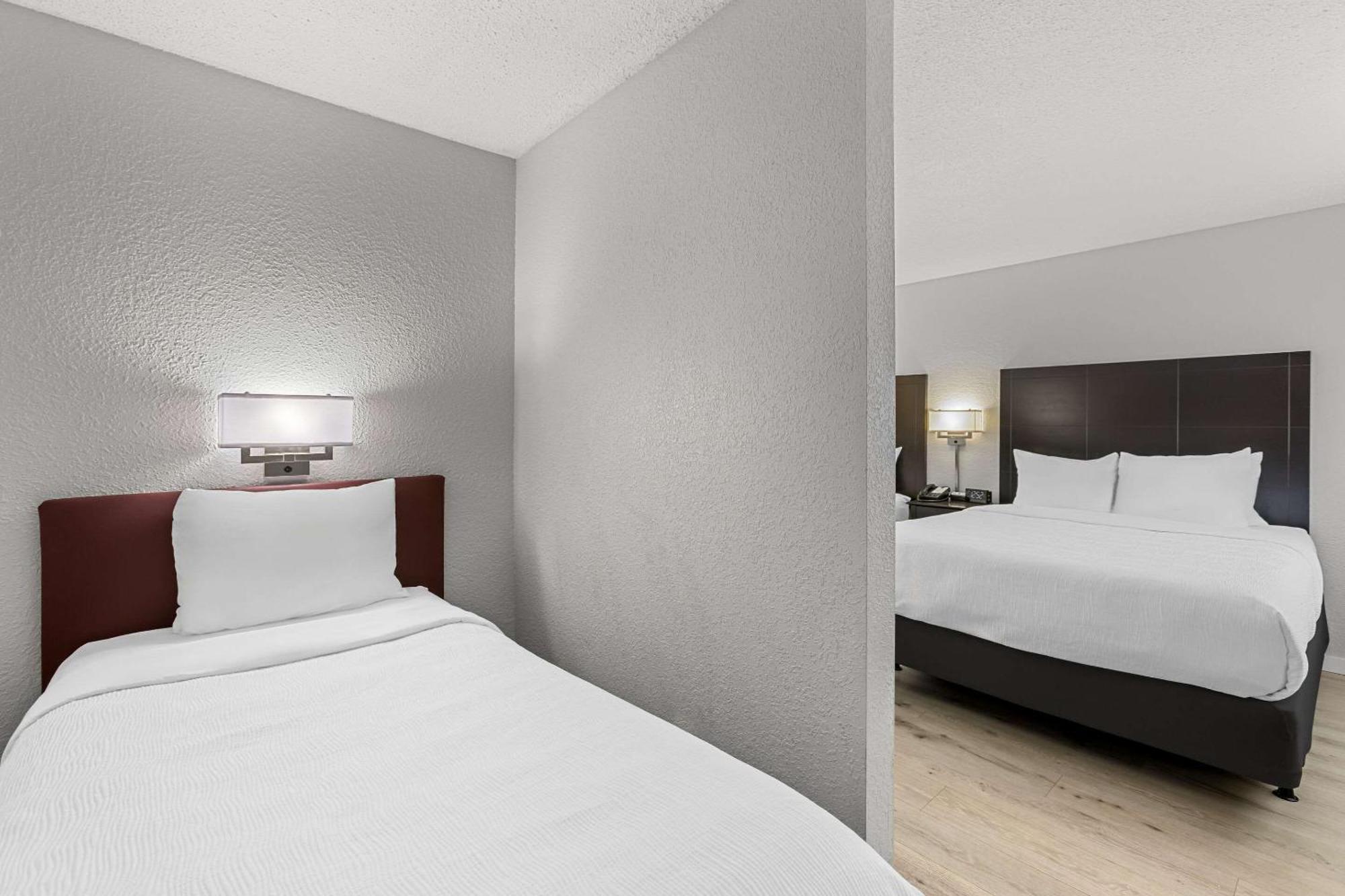 Quality Inn Lakefront Saint Ignace Ngoại thất bức ảnh