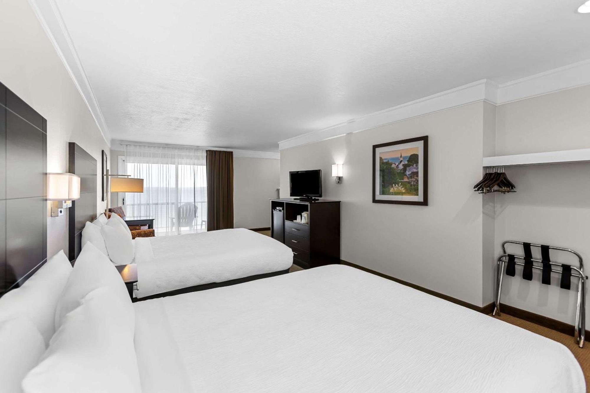 Quality Inn Lakefront Saint Ignace Ngoại thất bức ảnh