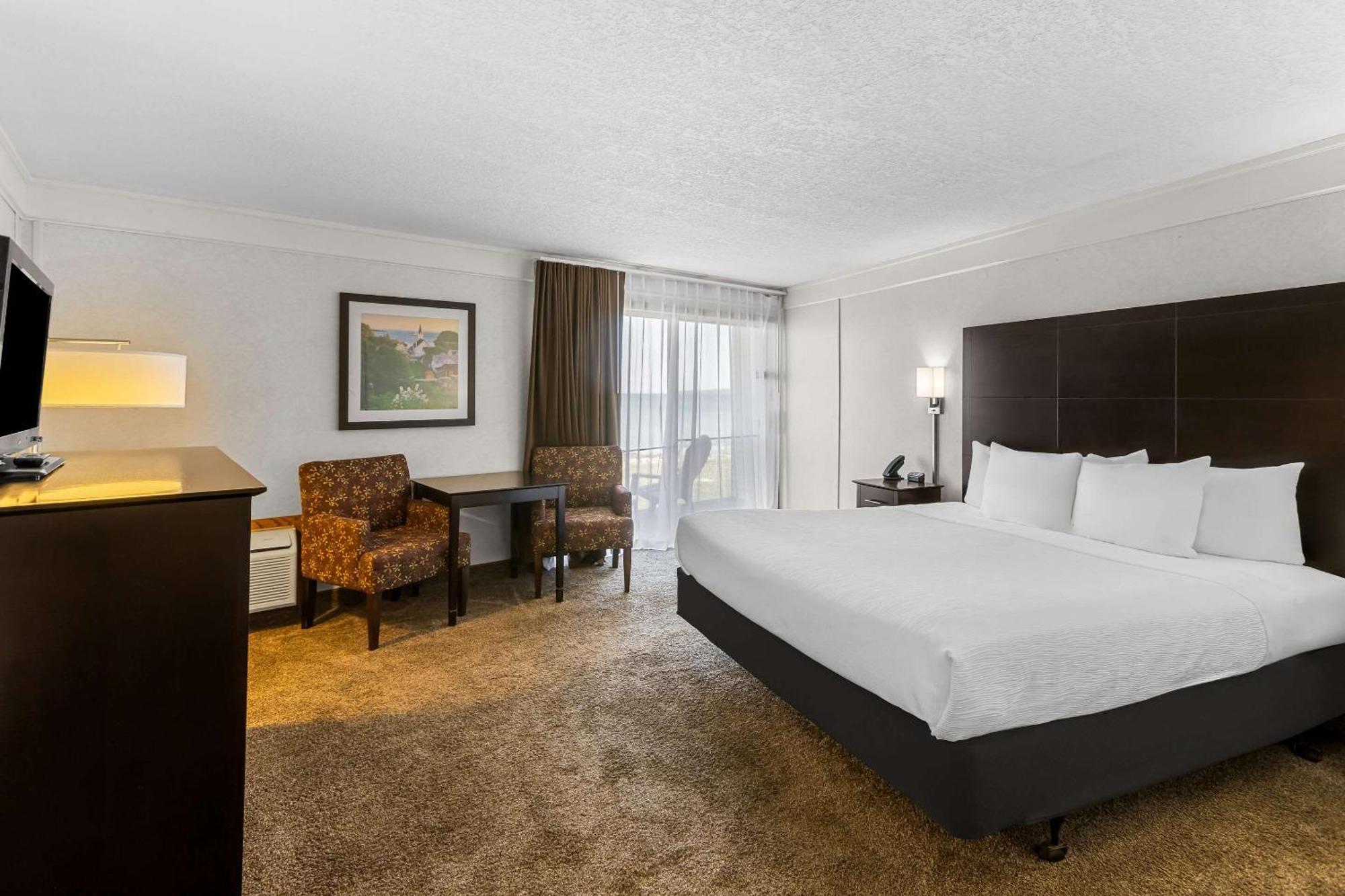 Quality Inn Lakefront Saint Ignace Ngoại thất bức ảnh