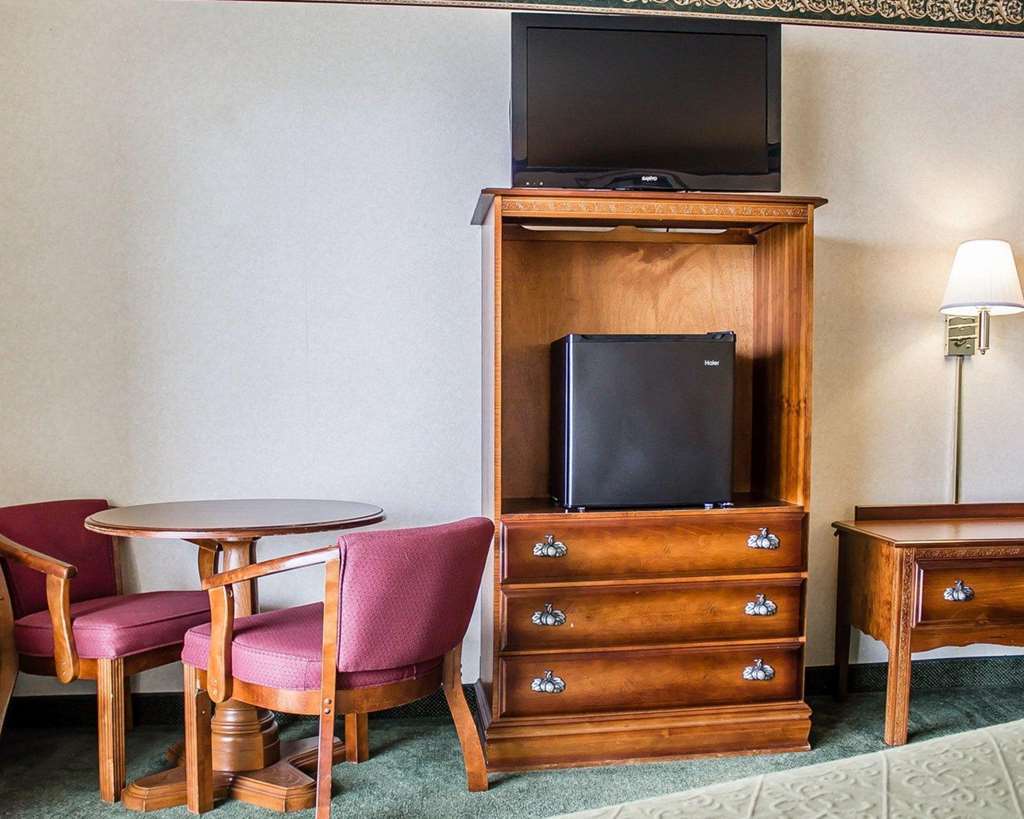 Quality Inn Lakefront Saint Ignace Phòng bức ảnh
